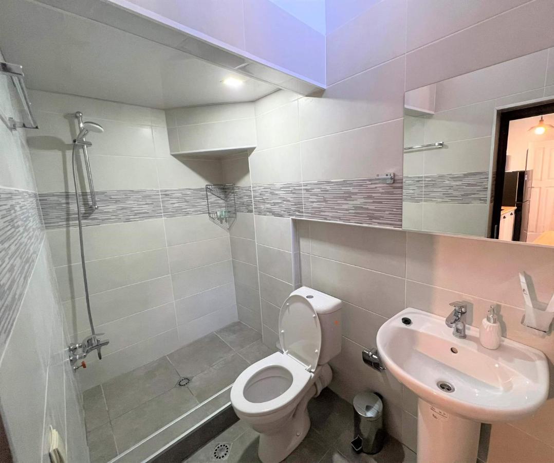 Griboedov Apartment ティビリシ エクステリア 写真