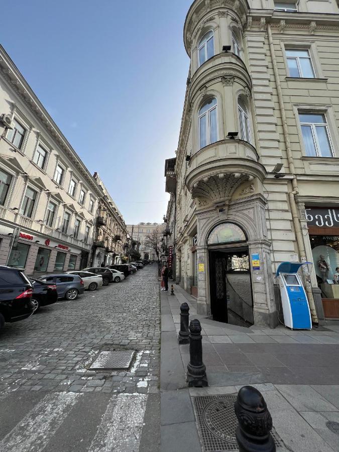 Griboedov Apartment ティビリシ エクステリア 写真