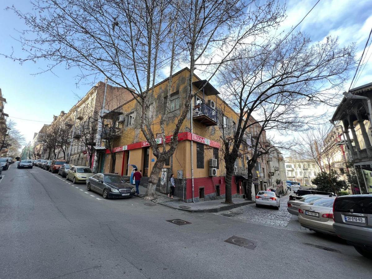Griboedov Apartment ティビリシ エクステリア 写真